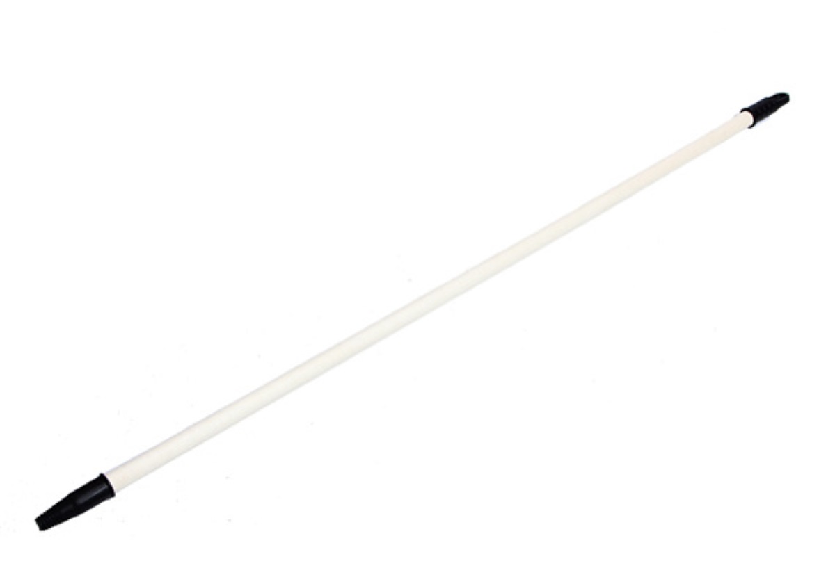 Черенок деревянный для щеток с резьбой 1,2м